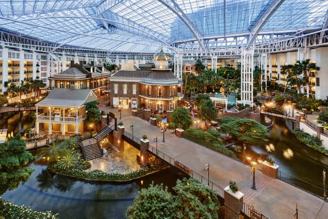 <p>Gaylord Opryland Resort & Convention Center</p>