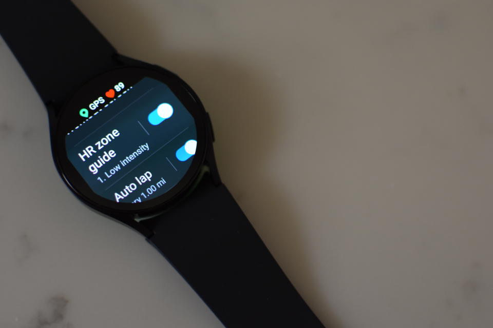 Samsung Galaxy Watch 6 face HR zones.