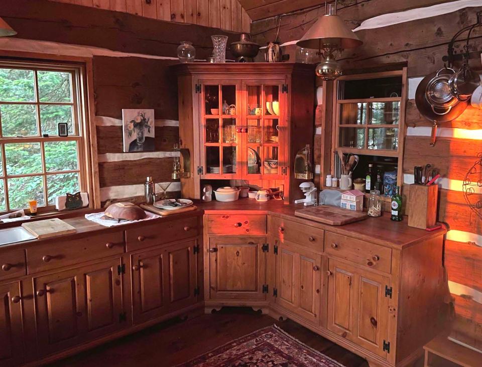 Kitchen at sunset for Inglis Island cottage