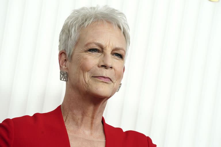 En 2002, Jamie Lee Curtis posó en ropa interior y pidió que no retoquen su cuerpo