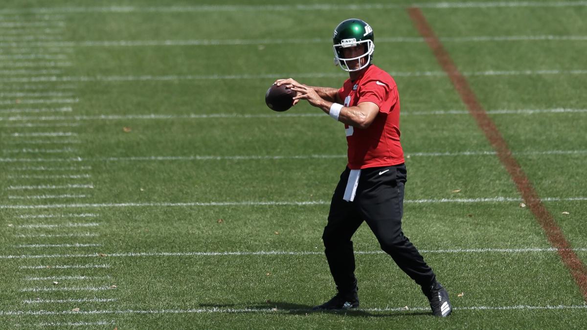 Jets leak unconvincing explanation for Aaron Rodgers’s mandatory minicamp absence