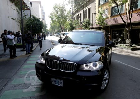 A car, carrying U.S. Secretary of State Mike Pompeo, arrives to attend a private meeting with Mexican Foreign Minister Marcelo Ebrard, at the Foreign Ministry Building (SRE) in Mexico City