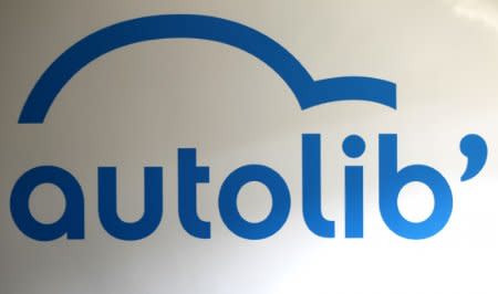 FILE PHOTO - The logo of the Paris Autolib' electric car is seen in Vaucresson, west of Paris September 30, 2011.    REUTERS/Charles Platiau