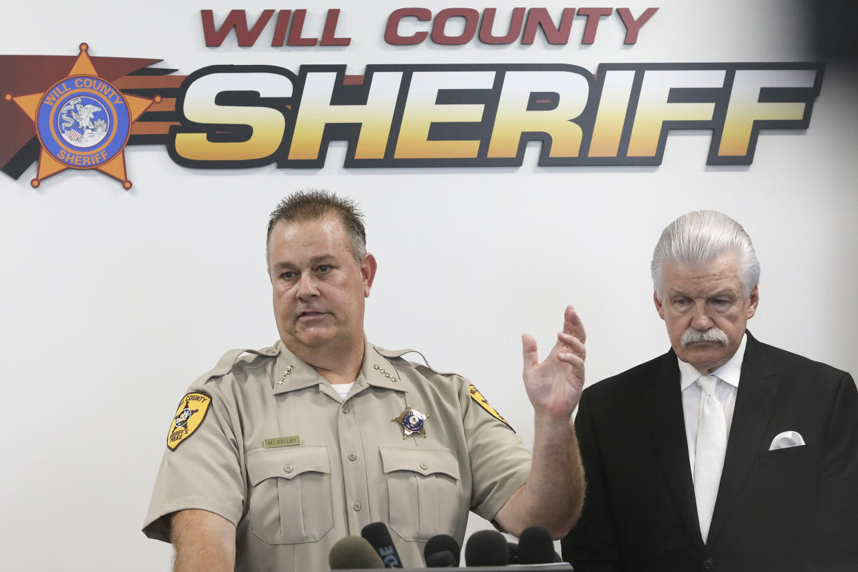 Will County Sheriff Mike Kelley, left, at a news conference Thursday with Will County State's Attorney James Glasgow in Joliet, Illinois. (Photo: Teresa Crawford/Associated Press)