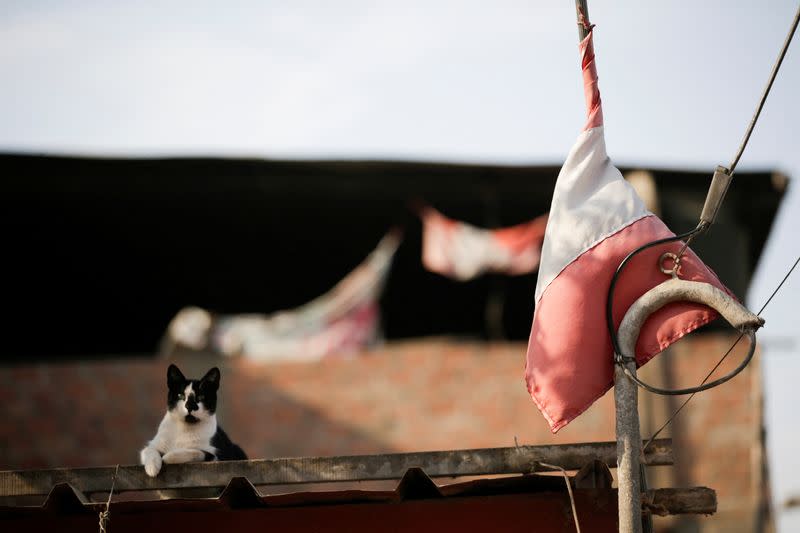 Soup kitchens on the outskirts of Lima struggle with inflation