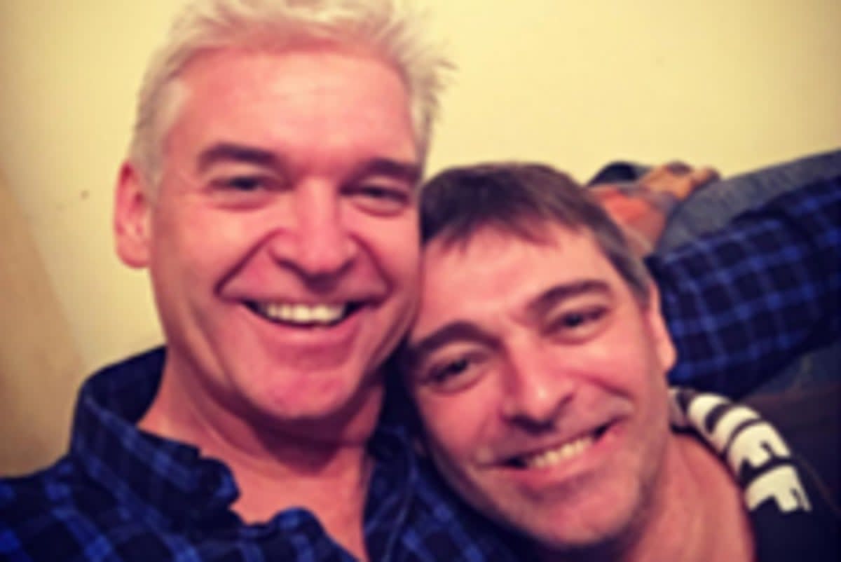 Phillip Schofield and brother Tim (Instagram)