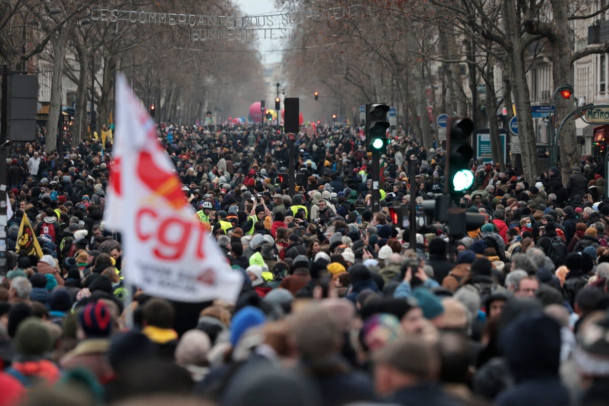 FRANCIA-PENSIONES-PROTESTAS (AP)