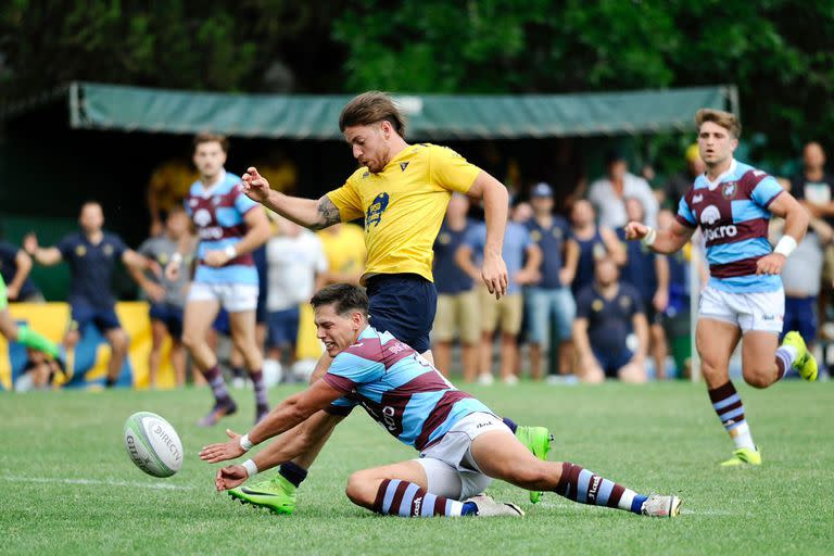 Para conseguir el ascenso ante un adversario fuerte, Rosario tuvo que esmerarse al máximo: el premio fue un 37-20 y la vuelta al círculo superior de rugby de URBA.