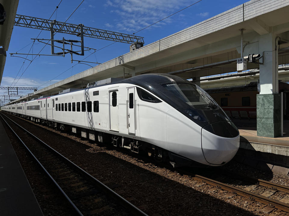 台鐵新型自強號將入花東線並強調普悠瑪、太魯閣未退出行駛。（圖：台鐵提供）