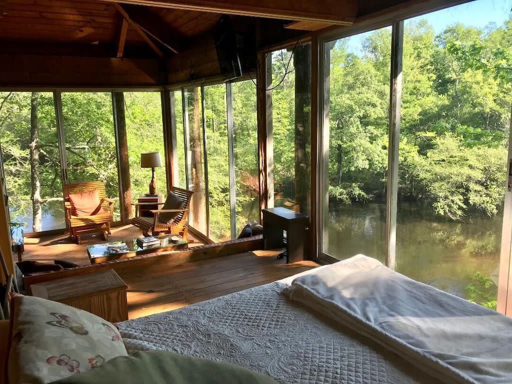 River House with Conversation Pit Vrbo