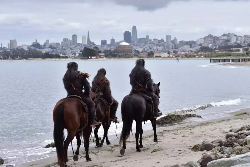 Image: Charles Russo/SFGATE (<a class="link " href="https://www.sfgate.com/sf-culture/article/planet-apes-horseback-golden-gate-bridge-19418820.php" rel="nofollow noopener" target="_blank" data-ylk="slk:Other;elm:context_link;itc:0;sec:content-canvas">Other</a>)