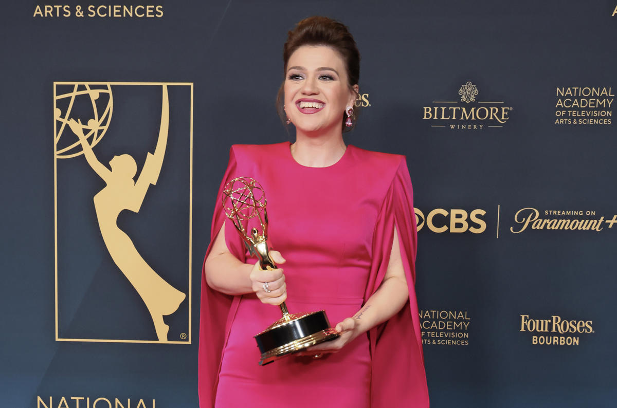 General Hospital and Kelly Clarkson Shine at the 51st Daytime Emmy Awards