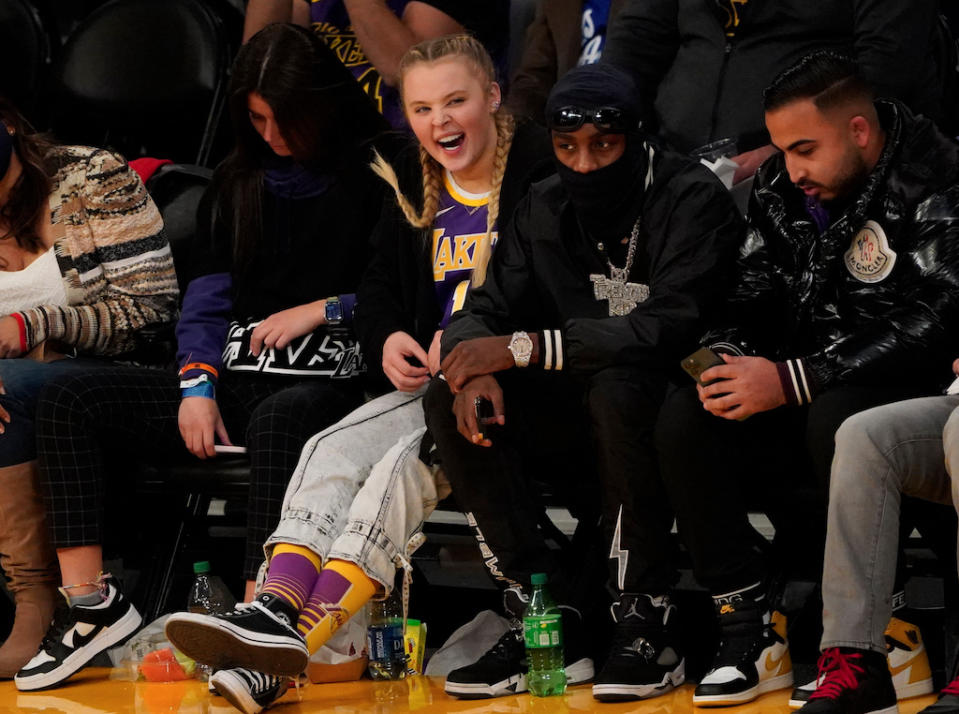 Jojo Siwa spotted as The Phoenix Suns play the Los Angeles Lakers at Staples Center on Dec. 21, 2021 in Los Angeles. - Credit: London Entertainment / SplashNews.com