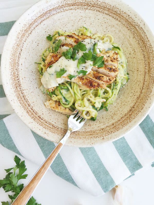 5) Chicken Alfredo Zoodles