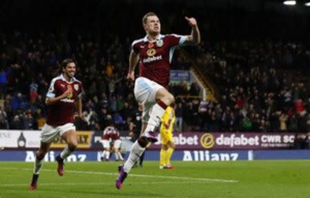 Britain Football Soccer - Burnley v Crystal Palace - Premier League - Turf Moor - 5/11/16 Burnley's Ashley Barnes celebrates scoring their third goal Action Images via Reuters / Jason Cairnduff Livepic