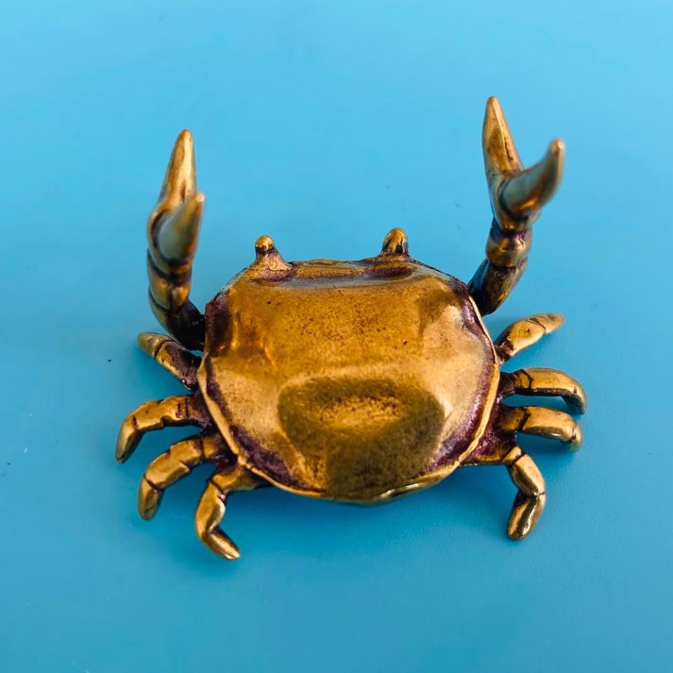 <p><a href="https://go.redirectingat.com?id=74968X1596630&url=https%3A%2F%2Fwww.etsy.com%2Flisting%2F1322420066%2Fbrass-crab-pen-holder-brass-animals&sref=https%3A%2F%2Fwww.bestproducts.com%2Flifestyle%2Fg27005858%2Fgift-ideas-for-writers%2F" rel="nofollow noopener" target="_blank" data-ylk="slk:Shop Now;elm:context_link;itc:0;sec:content-canvas" class="link ">Shop Now</a></p><p>Brass Crab Pen Holder </p><p>etsy.com</p><p>$13.39</p>