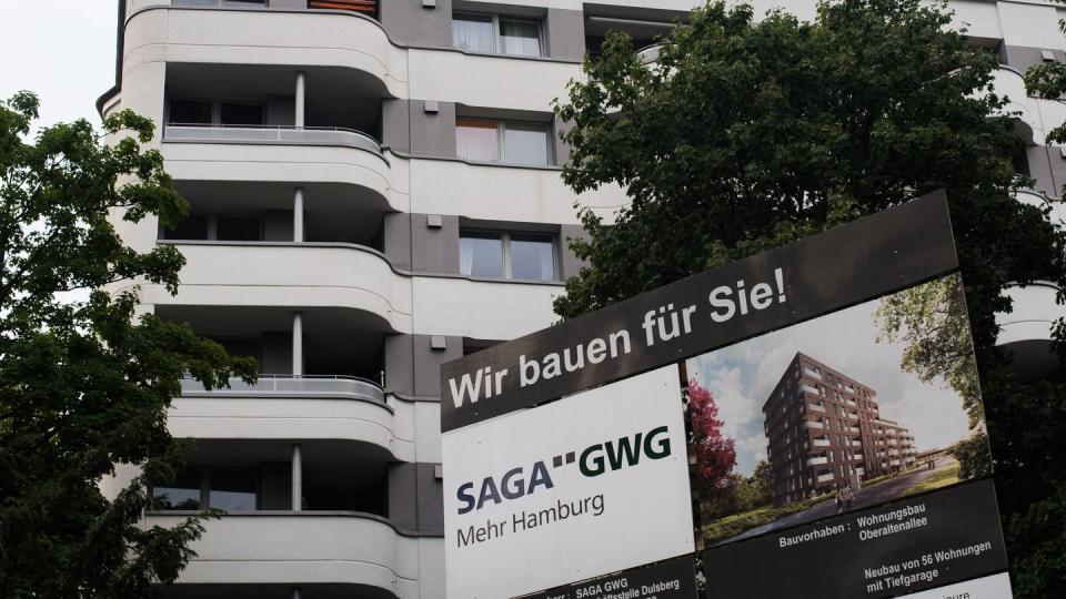 Die städtische Wohnungsgesellschaft Saga beitzt in Hamburg rund 132.000 Wohnungen und erzielt jährliche Mieteinnahmen von rund 893 Millionen Euro. Foto: Daniel Bockwoldt