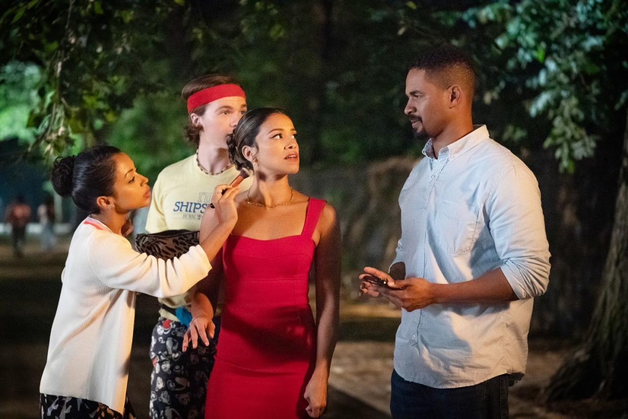 liza koshy as ashley, joel courtney as little, gina rodriguez as mack and damon wayans jr as adam in players