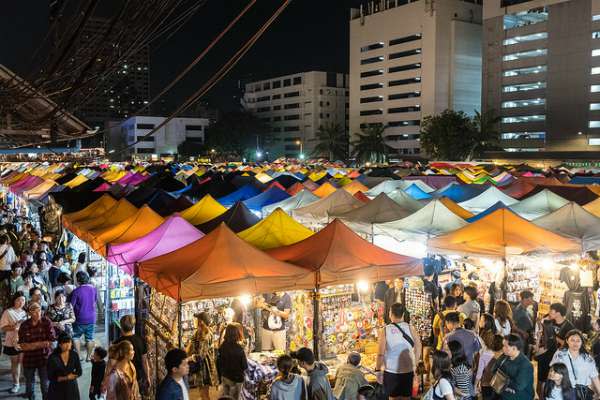 Rod Fai train night market in Bangkok