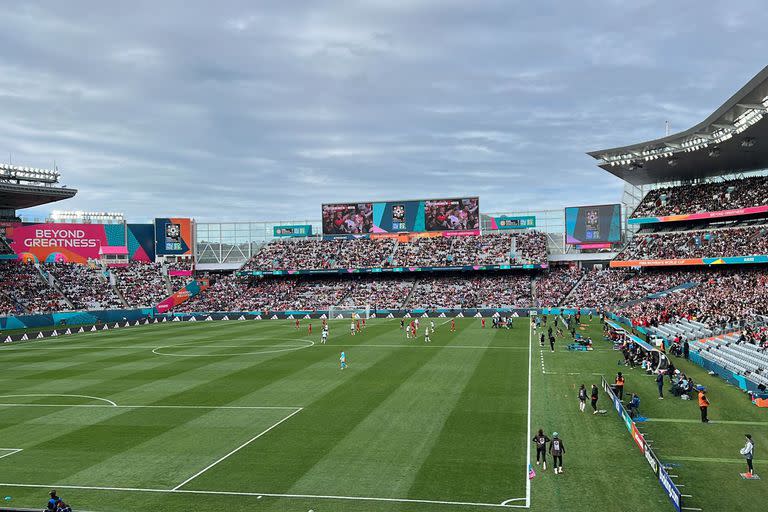 El Mundial de Fútbol femenino genera atracción del público, ya que se juega a estadios casi llenos