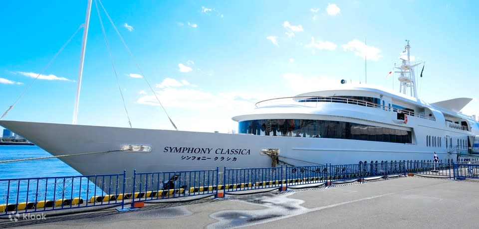 Tokyo Bay Afternoon Cruise with Tea Time (the Symphony). (Photo: Klook SG)