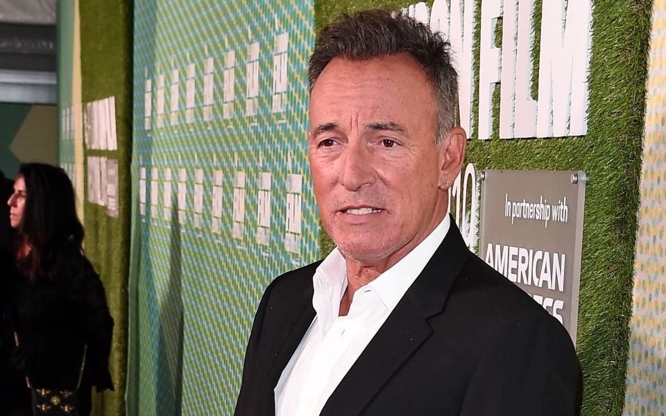 Gemeinsam mit Barack Obama nahm Rockstar Bruce Springsteen den Podcast gemeinsam in seinem Heimatstaat New Jersey auf. (Bild: 2019 Getty Images/Eamonn M. McCormack)