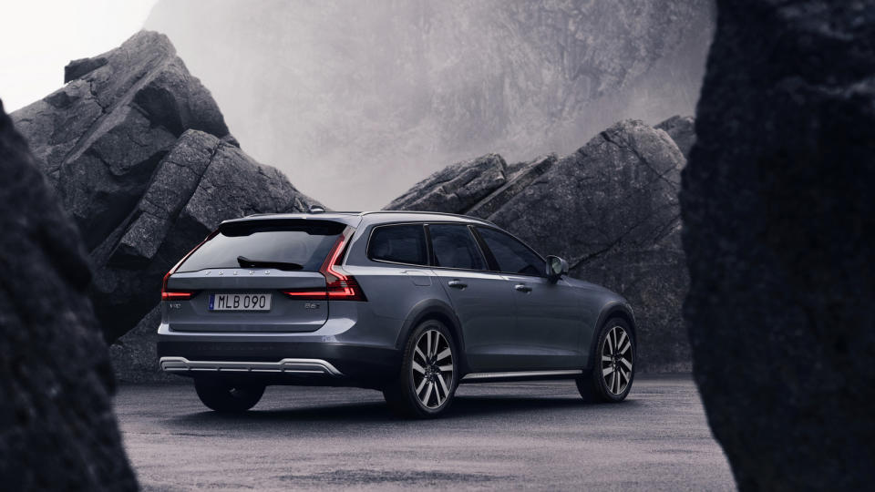 輕油電又一發，Volvo V90 Cross Country 259 萬元正式開賣