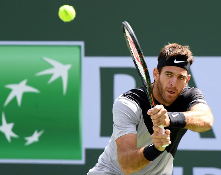 Juan Martin Del Potro handed Roger Federer his first match defeat of 2018 and extended his own win streak to 11 matches