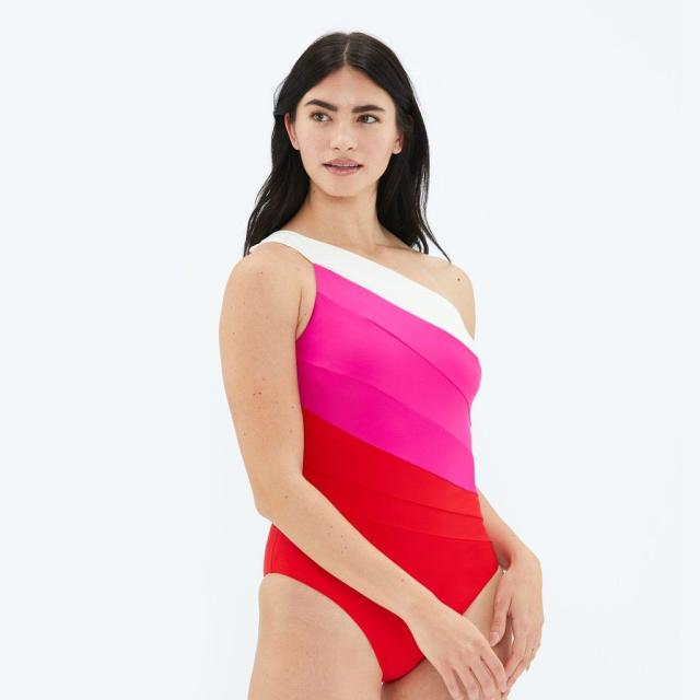 Alternative Swimwear Styles That You Really Should Try Out - Art Becomes You