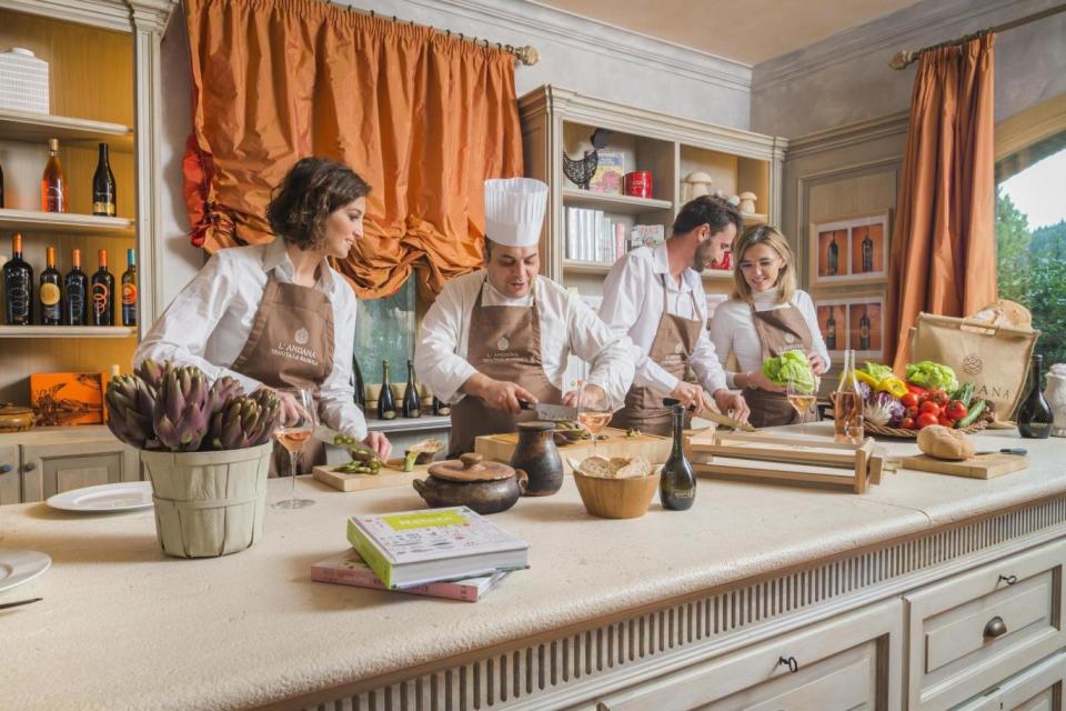 Cooking lessons at L’Andana ( L’Andana)