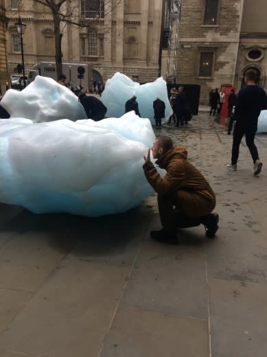 Los bloques de hielo en Londres para crear conciencia sobre el cambio climático