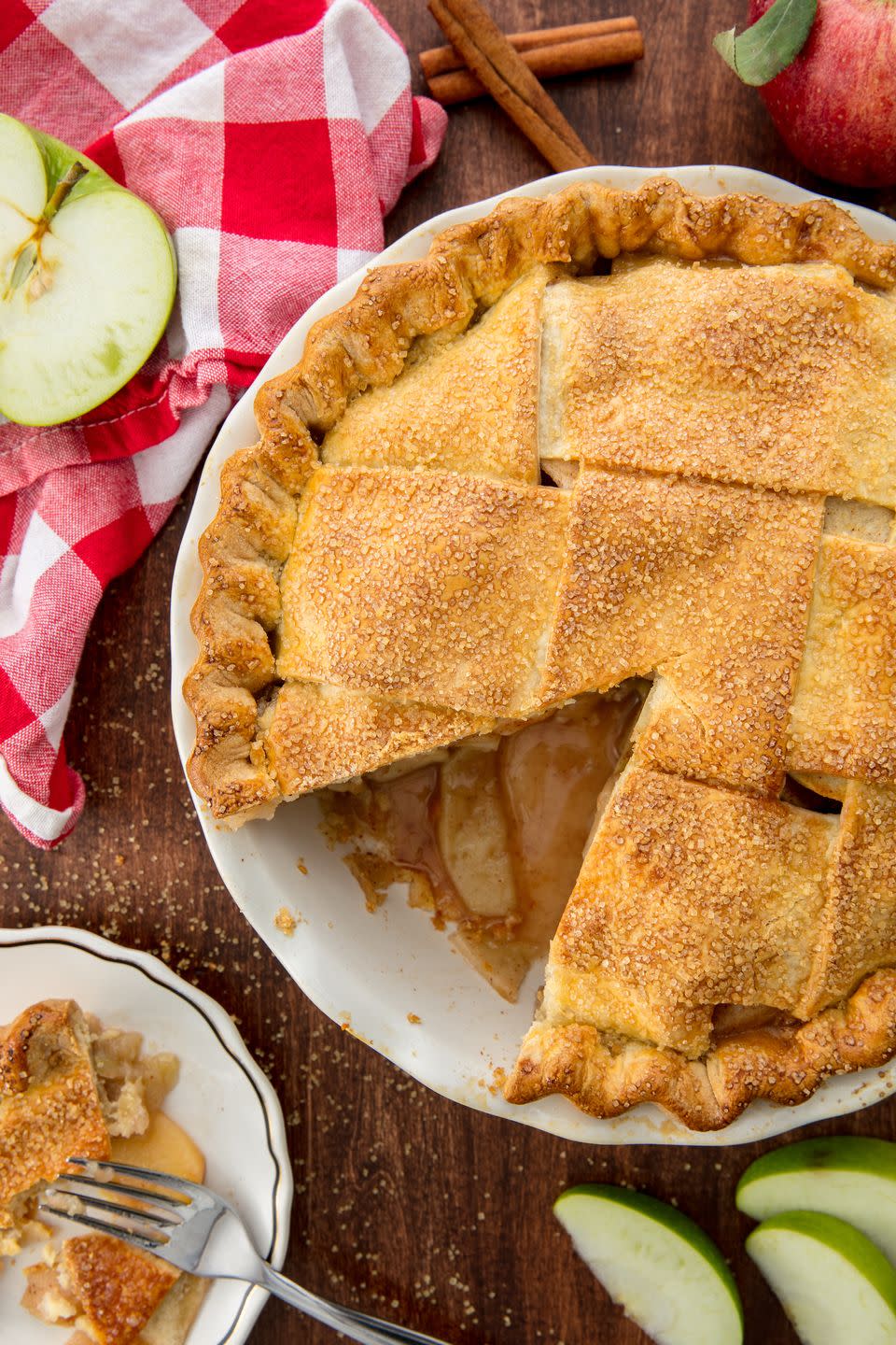 <p>A homemade apple pie that will even impress your grandma.</p><p>Get the recipe from <a href="https://www.delish.com/cooking/recipe-ideas/recipes/a55693/best-homemade-apple-pie-recipe-from-scratch/" rel="nofollow noopener" target="_blank" data-ylk="slk:Delish" class="link ">Delish</a>.</p>