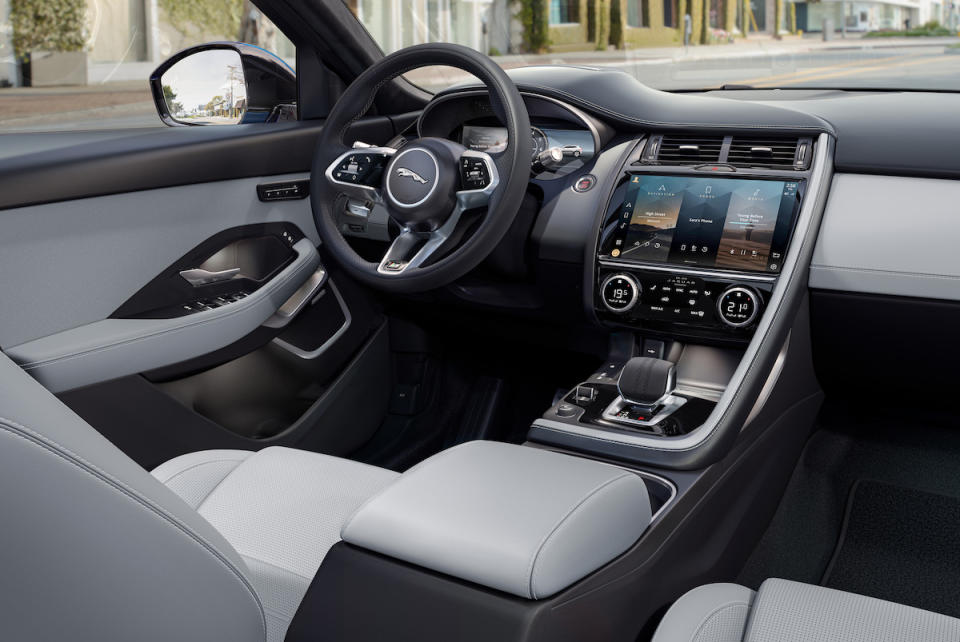 Jag_E-PACE_21MY_Interior_281020_060.jpg