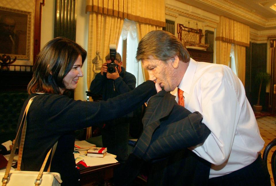 Mara Bellaby, then a reporter for Associated Press in Kyiv, Ukraine, meets with the new Ukrainian President Viktor Yushchenko, a pro-Western leader ushered into office thanks to the Orange Revolution of 2004. Yushchenko's face was damaged as a result of a poisoning many suspect the Kremlin orchestrated.