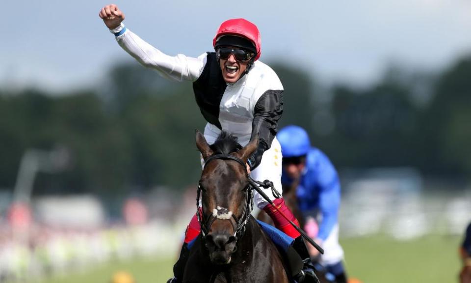 Frankie Dettori wins the Derby on Golden Horn in 2015.