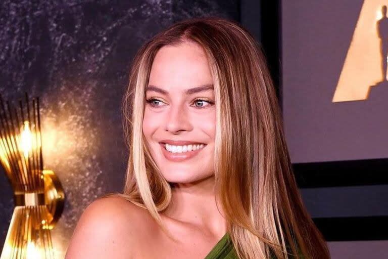 En las últimas horas, se viralizó en redes sociales un video de Margot Robbie donde se pudo advertir el gran gesto que tuvo con un fan