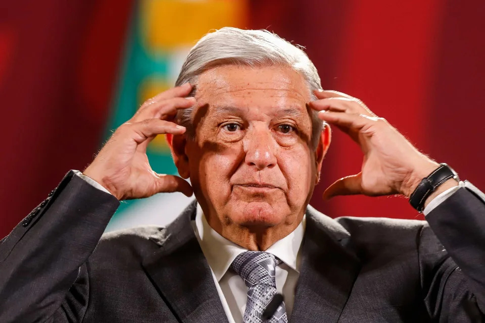 López Obrador says that those guilty of the Ayotzinapa case “are being tried”