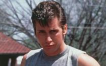 Er galt als eines der hoffnungsvollsten Nachwuchstalente: Seinen Durchbruch feierte Emilio Estevez in Francis Ford Coppolas 60er-Jahre-Drama "Die Outsider" (Bild), als Mitglied im "Breakfast Club" und der Teenager-Clique in "St. Elmo's Fire" wurde er endgültig zum populären Nachwuchsstar. Schlagzeilen machte Mitte der 80er-Jahre zudem seine On-off-Beziehung zu Demi Moore. (Bild: Nancy Moran/Sygma via Getty Images)