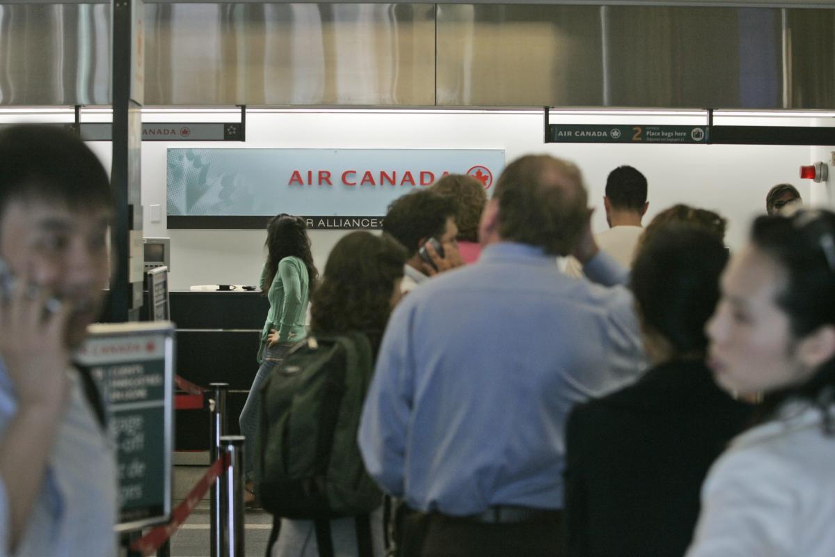 Air Canada passengers across country left stranded after 'technical issue'  delays, grounds flights