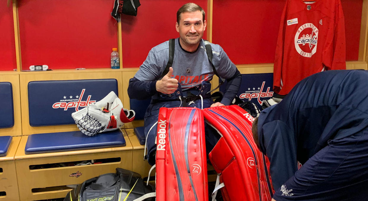 Ryan Zimmerman traded in his first base mitt for a goalie glove on Wednesday. (@Capitals/Twitter)