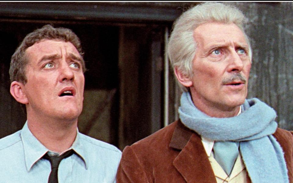 Peter Cushing and Bernard Cribbins in Daleks – Invasion Earth: 2150 A.D. - Alamy 