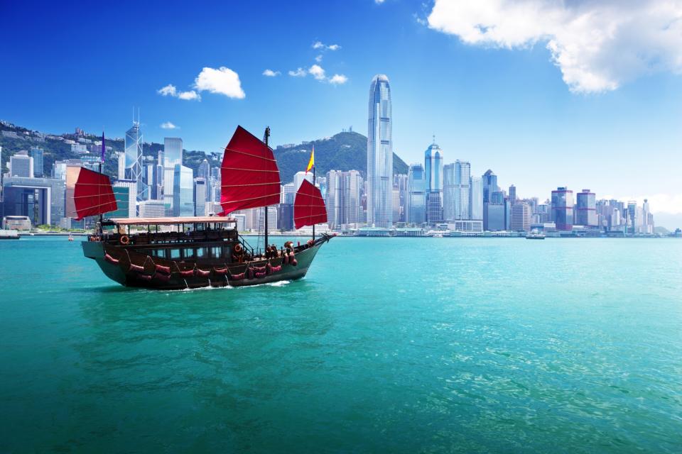 <p>Nr. 14: Hongkong<br> Anzahl der Millionärshaushalte: 228.000<br> (Bild: IakovKalinin via Getty Images) </p>