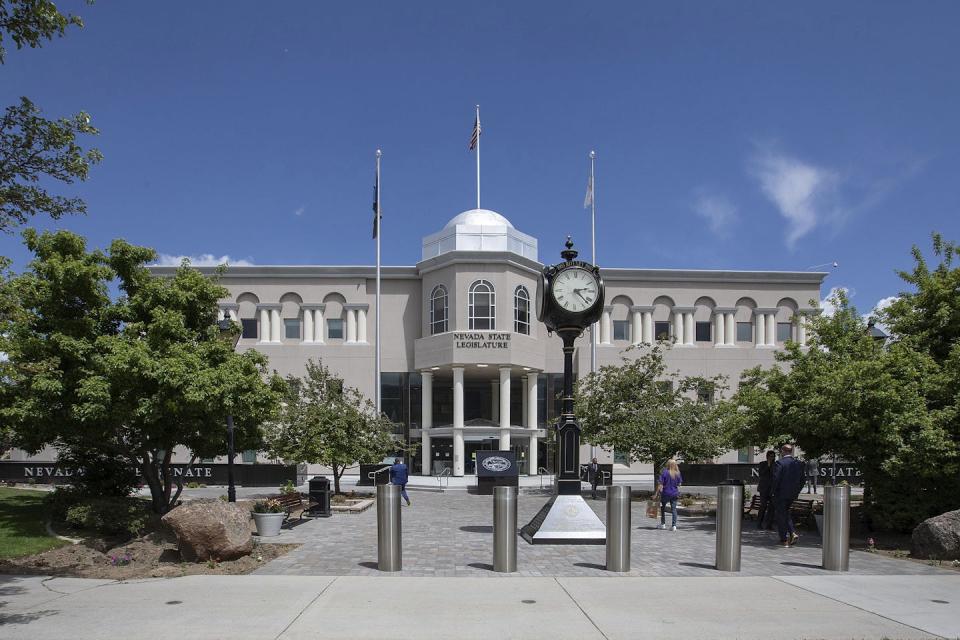 Control over the Nevada Legislature has been shared – and has swung – between parties over the decades. <a href="https://newsroom.ap.org/detail/ElectionProtectionsNevada/461dd6bfc5954c8cb05909eea9bed0bd/photo" rel="nofollow noopener" target="_blank" data-ylk="slk:AP Photo/Tom R. Smedes;elm:context_link;itc:0;sec:content-canvas" class="link ">AP Photo/Tom R. Smedes</a>