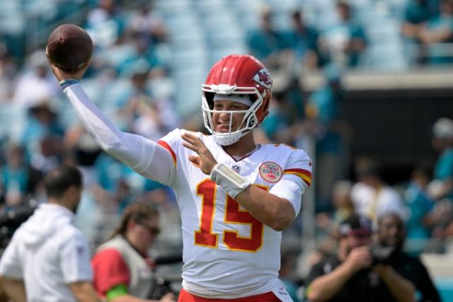 NFL Week 2: How to watch today's Kansas City Chiefs vs. Jacksonville  Jaguars game and Travis Kelce's return - CBS News