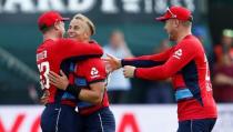 Cricket - England vs South Africa - Second International T20 - Taunton, Britain - June 23, 2017 England's Tom Curran celebrates taking the wicket of South Africa's Reeza Hendricks with team mates Action Images via Reuters/Andrew Couldridge