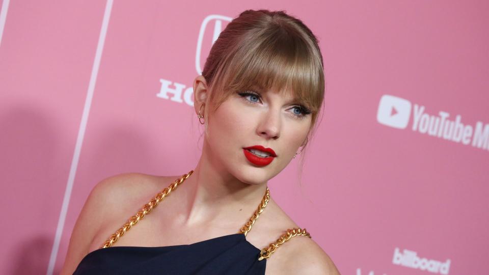 Mandatory Credit: Photo by Matt Baron/Shutterstock (10504446ep)Taylor SwiftBillboard Women in Music, Arrivals, Hollywood Palladium, Los Angeles, USA - 12 Dec 2019.