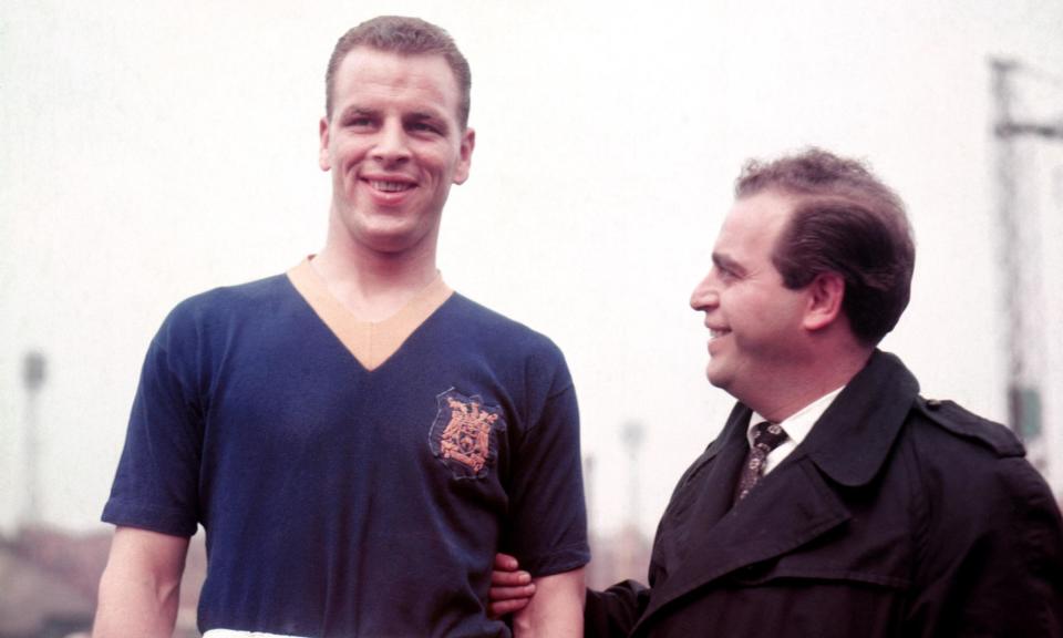 <span>Leeds's John Charles with the Italian agent Gigi Peronace, who set up his move to Juventus in 1957.</span><span>Photograph: PA Images/Alamy</span>