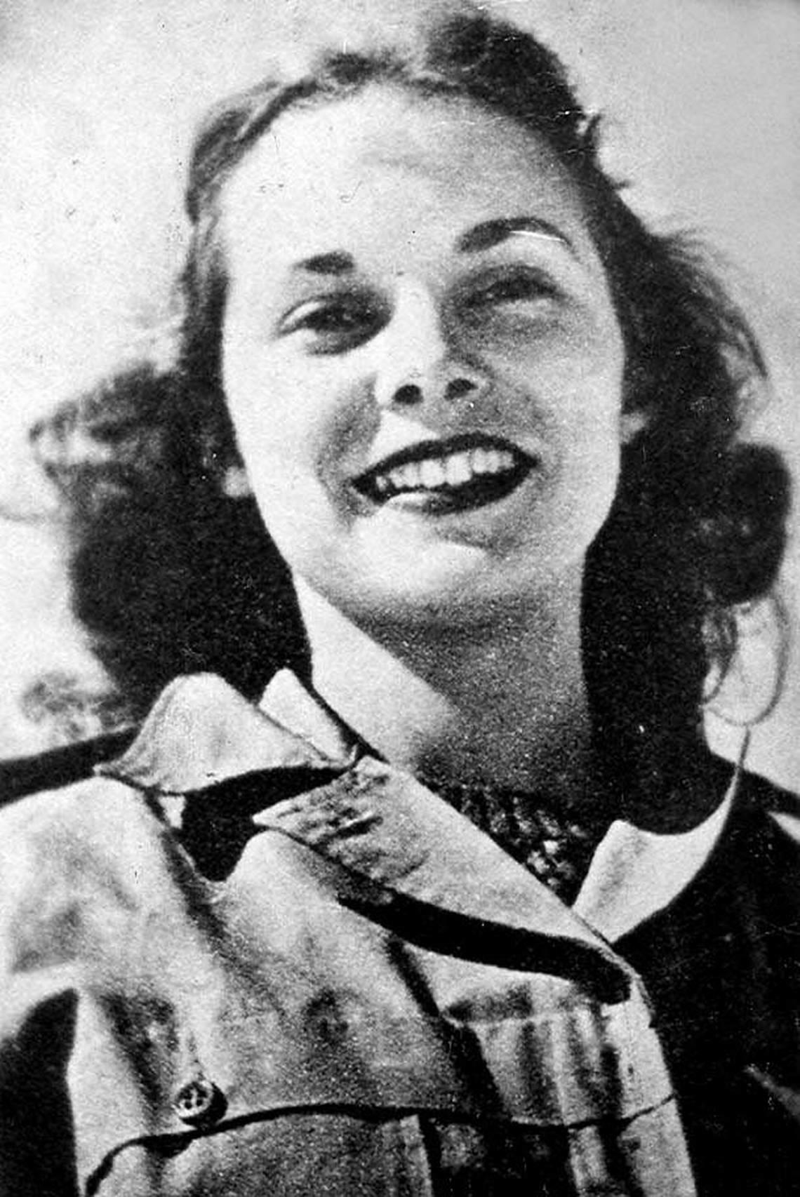 Janet Leigh was born in Merced and lived at 1002 West 22nd Street Unit E in the Courthouse Park Neighborhood in the late 1920s. 