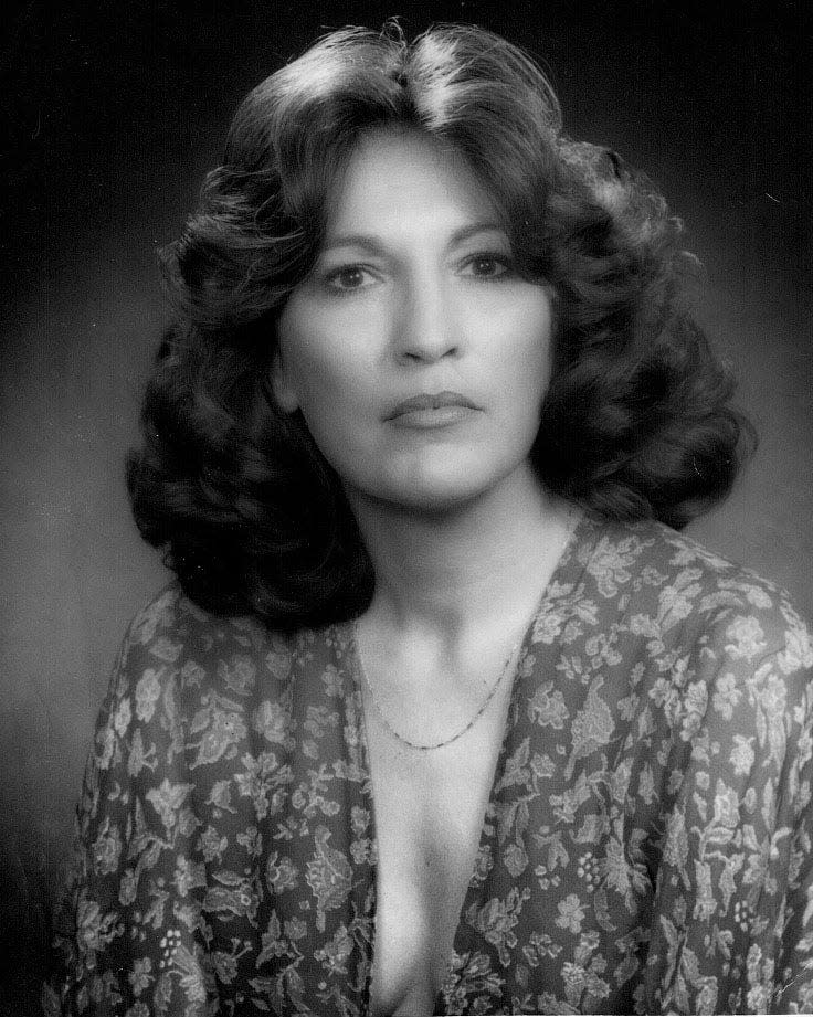 An early publicity photo Noreen Renier had taken as she embarked upon her career as a psychic.