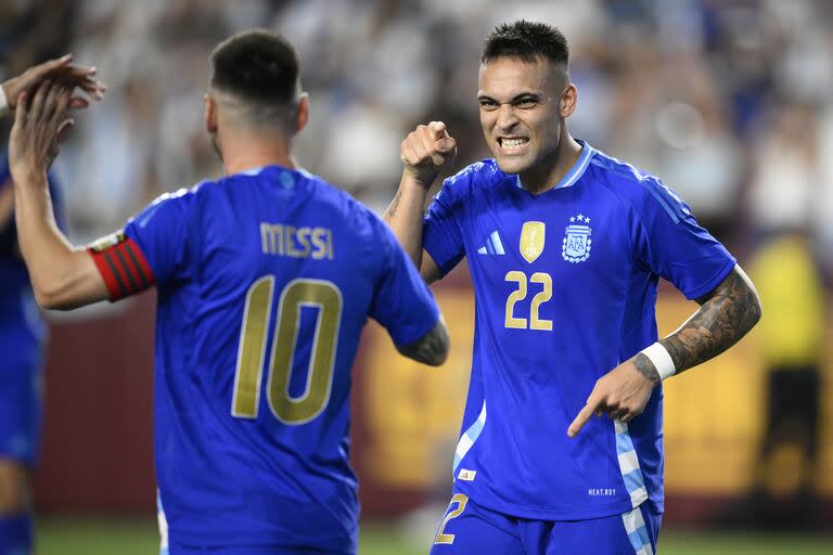 Lautaro Martínez se reencontró con el gol en la selección argentina: el 'Toro' marcó un doblete, al igual que Lionel Messi